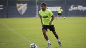 عطلة صيفة قبل الآوان لـ “بن خماسة”!