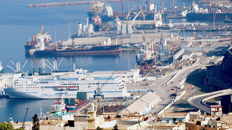 10 مليار دولار.. قيمة الاستثمارات في المنشآت البحرية