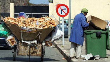 15 Tons Of Bread Thrown In Garbage During Ramadhan!