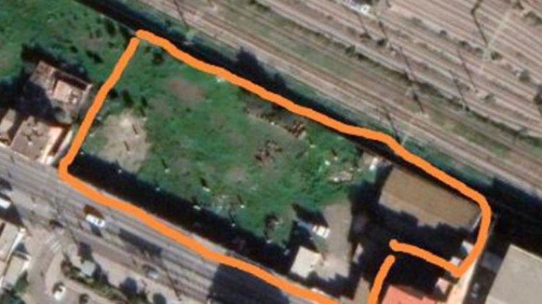 تحويل أرض مخصصة لبناء مسجد إلى مسبح يثير فتنة بالمقرية