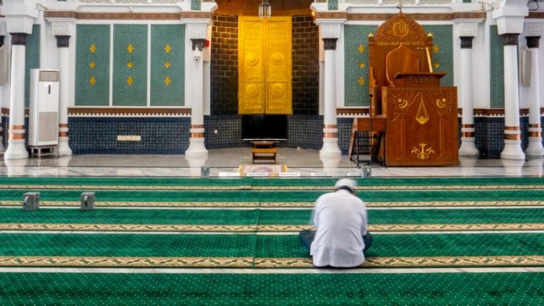 إطلاق مسابقة الترشح لأداء صلاة التراويح بالمهجر