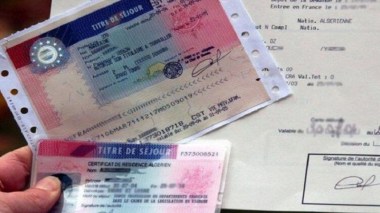 Darmanin: Les retraits de titres de séjour sont en hausse