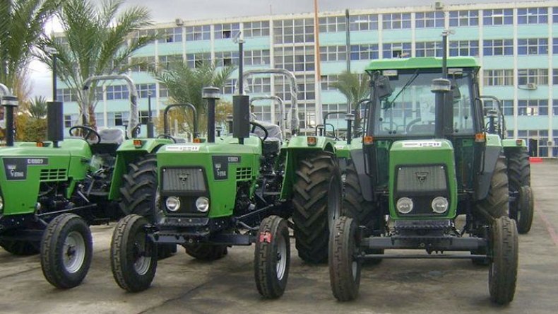 هذه فضيحة مجمع “خربوش” لاستيراد الجرارات