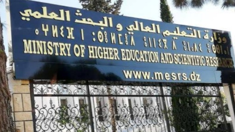 كيف يكون الدكتور دكتورا حقيقيا؟