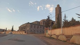 محرز يُساهم في بناء مسجد