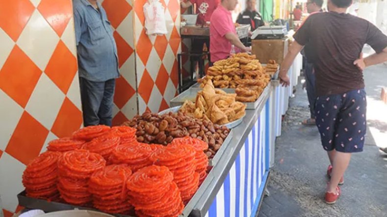 جمعيات المستهلكين تحذّر من تأثير ندرة الزيت على نوعية الزلابية