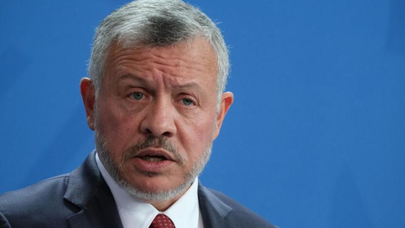 هكذا رد العاهل الأردني على فتاة قالت “أبوي أحسن من الملك”!