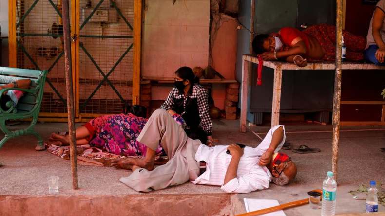 الهند: أشخاص مغمى عليهم في الطرقات.. هل كورونا هي السبب؟