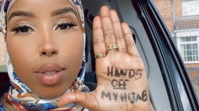 فتيات متحجبات في فرنسا ينشرن وسم #لا_تلمس_حجابي