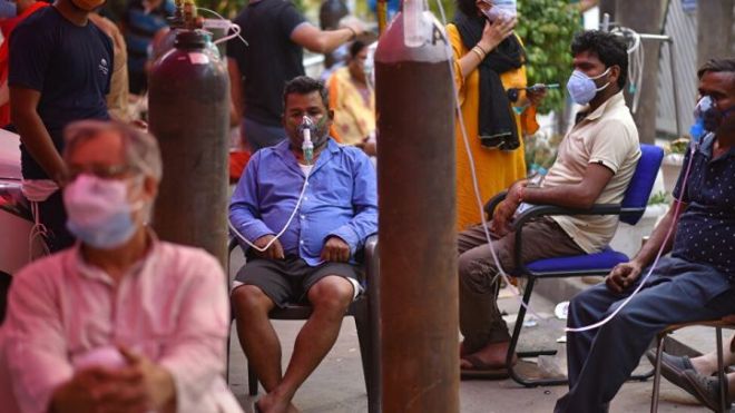 محكمة هندية: وفاة مصابين بكورونا بسبب نقص الأوكسجين جريمة “إبادة جماعية”
