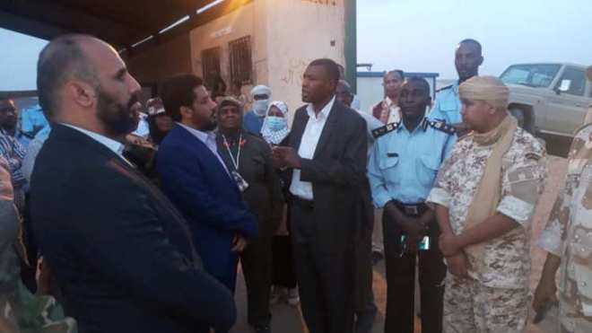 السلطات الليبية الجديدة تتفقد حدودها مع الجزائر