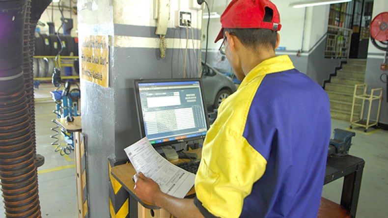 المراقبة التقنية تحيل ربع مليون سيارة على التقاعد