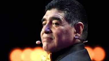 Mort de Maradona: ses médecins accusés d’”homicide volontaire”