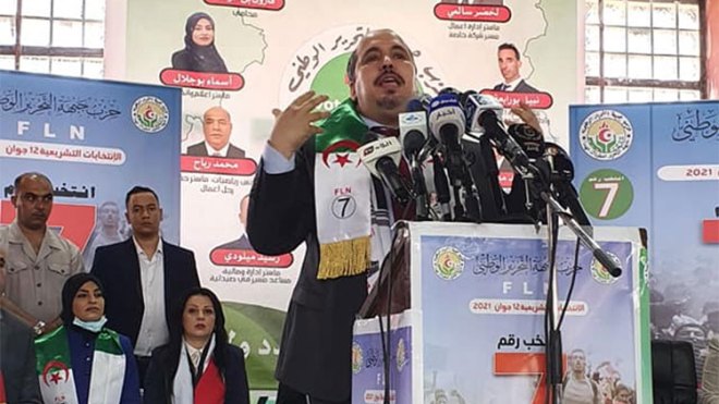 بعجي: الأفلان يرفض لعب الأدوار الثانوية