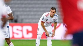 بلعمري يقترب من الأهلي السعودي مقابل 64 مليار سنتيم سنويا