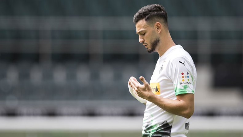 المدير الرياضي لغلادباخ ينفي وصول عروض رسمية لبن سبعيني