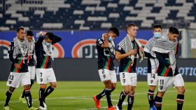 لاعبون من الشيلي يرتدون “الكوفية الفلسطينية”