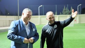 رئيس “الفاف” يزور معسكر المنتخب الوطني