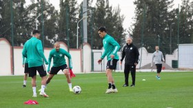 بلماضي يستدعي 30 لاعبا