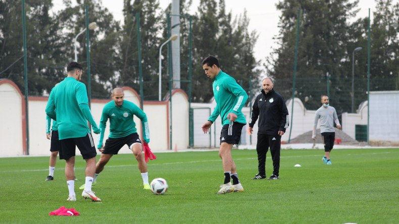 بلماضي يستدعي 30 لاعبا