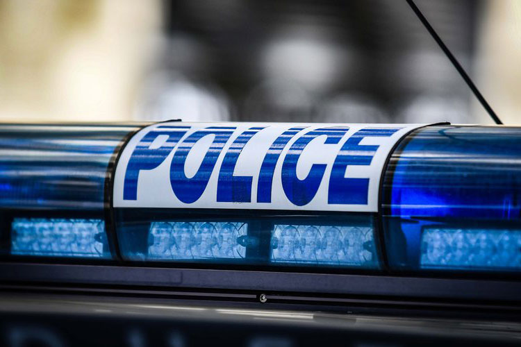 Une mère laisse sa fille de 13 ans “mourir de faim”