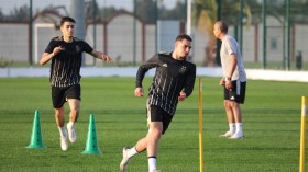 بن ناصر يُفسّر سبب غيابه عن ودّيات “الخضر”