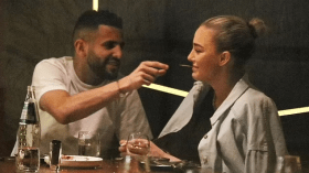 محرز يتنزّه رفقة زوجته قبل “معركة” بورتو