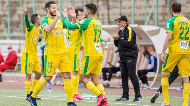 ملال “اللغز”.. على بعد خطوة من قيادة “الكناري” نحو نهائي “الكاف”