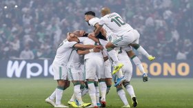 بلماضي يفاضل بين السنغال والكاميرون لإجراء ودية في النمسا