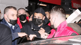 محرز يصدر توضيحا حول أخبار محاولة الاعتداء عليه بلندن