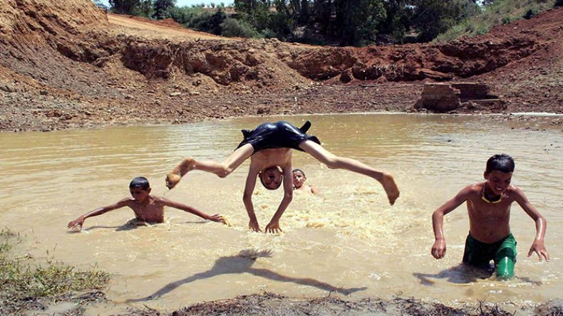 الحماية المدنية تحذر من السباحة في البرك والأحواض المائية