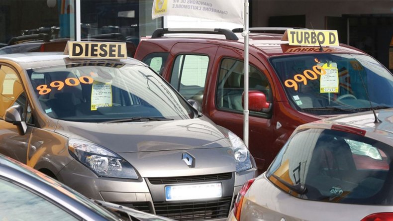 حلم “السيارة المستوردة” يحتاج إلى مزيد من التسهيلات