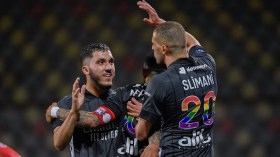 جزائريو البطولة الفرنسية يُجْبَرون على التعاطف مع “الشواذ”!