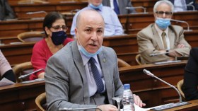 وزير المالية يفند تدهور قيمة الدينار