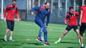 إيقاف مدرب اتحاد العاصمة ومساعده