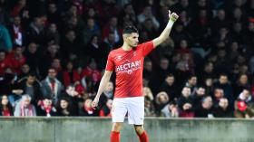 ستيفن جيرارد يُريد انتداب فرحات