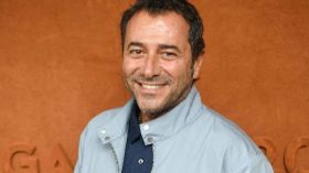 مذيع فرنسي يتعرض للتهديد بالقتل بسبب الجزائر !