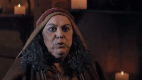 شباب يطلبون من “خالتي جادور” تزويجهم!