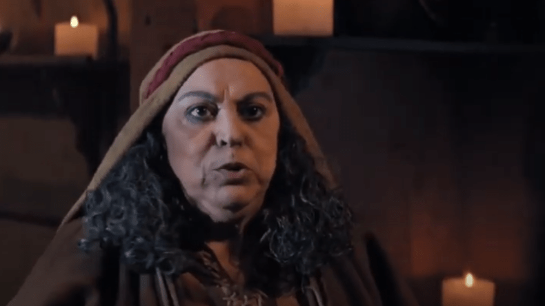 شباب يطلبون من “خالتي جادور” تزويجهم!