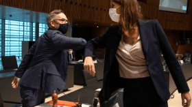 زوجة سفير بلجيكا لدى كوريا الجنوبية تصفع موظفة وتتسبب في أزمة!