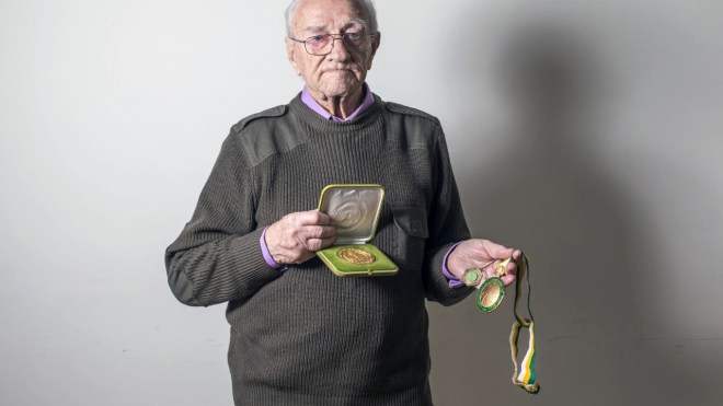 سني أكبر من قرن وما زلت أحن إلى شبيبة القبائل