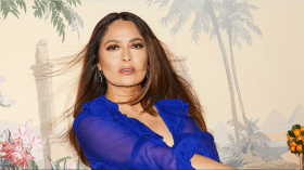 سلمى حايك تروي معركتها مع كورونا وكيف فضّلت الموت في المنزل!