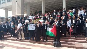 محامو العاصمة ينظمون وقفة ضد الجرائم الصهيونية في غزة
