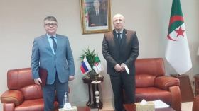 Finance Minister Meets With Russia’s Ambassador To Algeria
