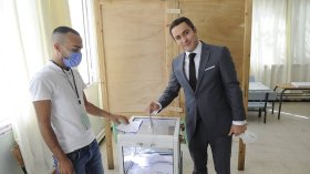 خالدي وسواكري يُهنّئان “الخضر” وينتخبان