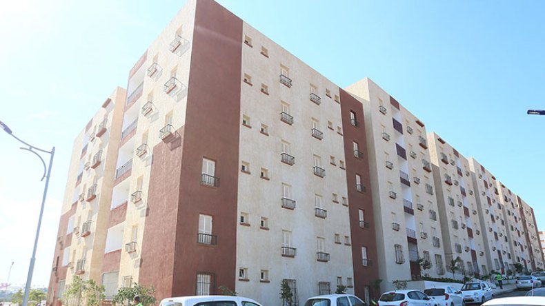 مواطنون بأسماء غريبة وعناوين وهمية في ملفات السكن