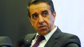 محكمة وهران تؤجل قضية علي حداد لـ22 جوان