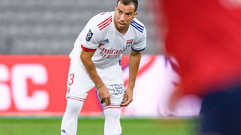 انضمام بلعمري إلى نادي قطر مسألة وقت