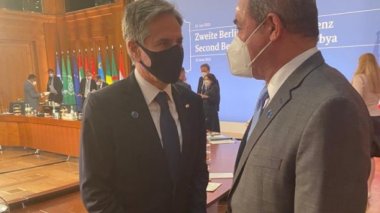 Boukadoum rencontre pour la première fois son homologue américain a Berlin