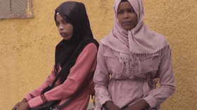VIDEO: les deux sœurs exclues l’an dernier refont leur BAC